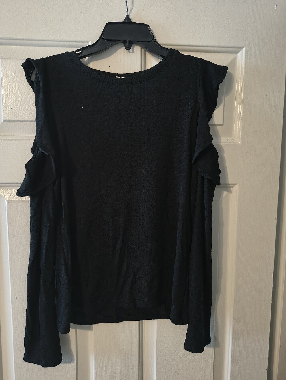 GAP Women’s Black Cold Shoulder Ruffle Top – Size M